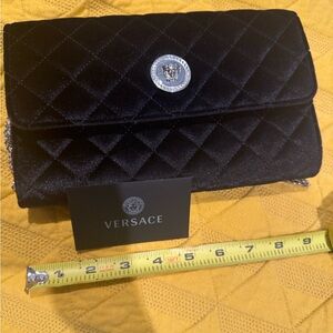 Elegant Black Quilted Chain Bag